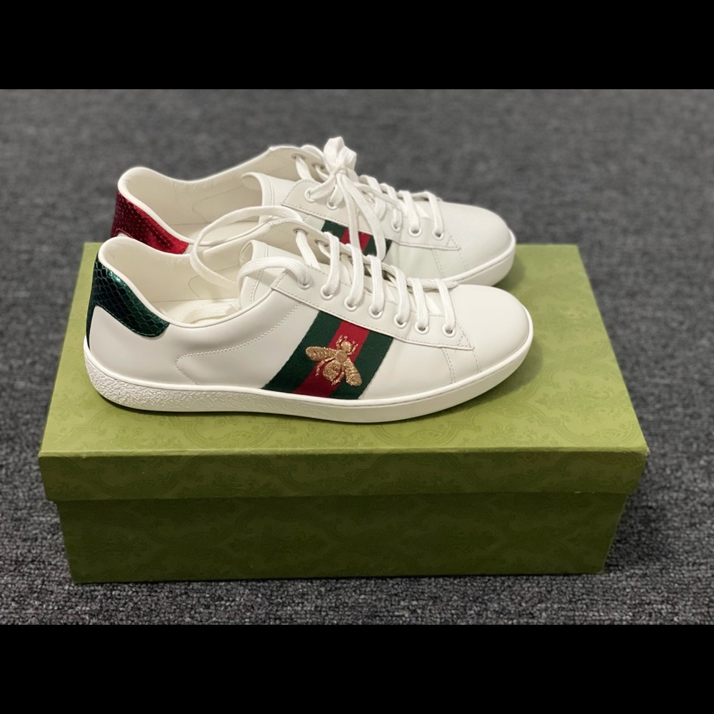 Gucci Bee sneakers, 7.5 Gucci size, runs big. Worn few times only.